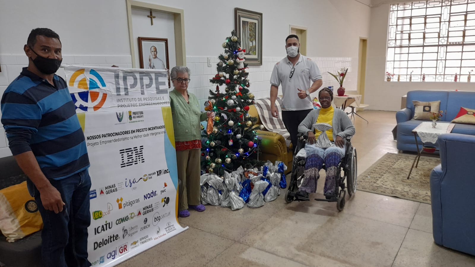 Leia mais sobre o artigo Doações do IPPE para ILPI (INSTITUIÇÃO DE LONGA PERMANÊNCIA PARA IDOSO) em BH de kits de higiene pessoal – Dezembro 2022